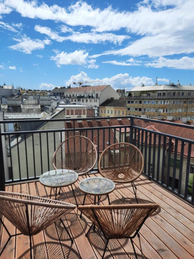 Skysuite Holiday Home Вена Экстерьер фото