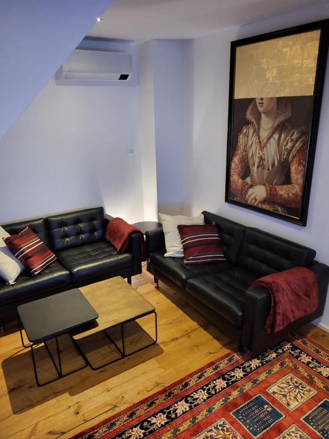 Skysuite Holiday Home Вена Экстерьер фото
