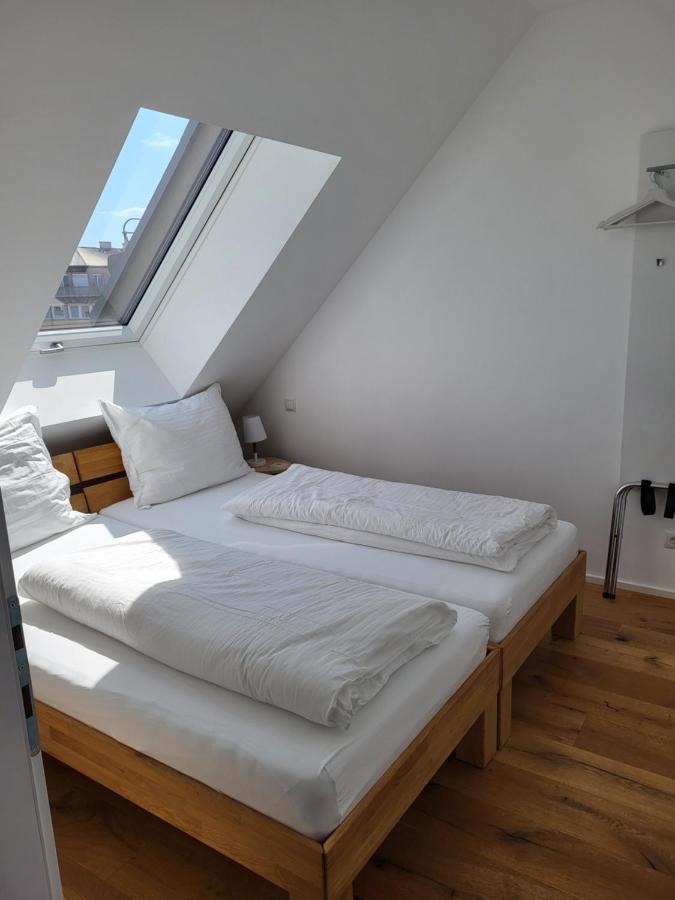 Skysuite Holiday Home Вена Экстерьер фото