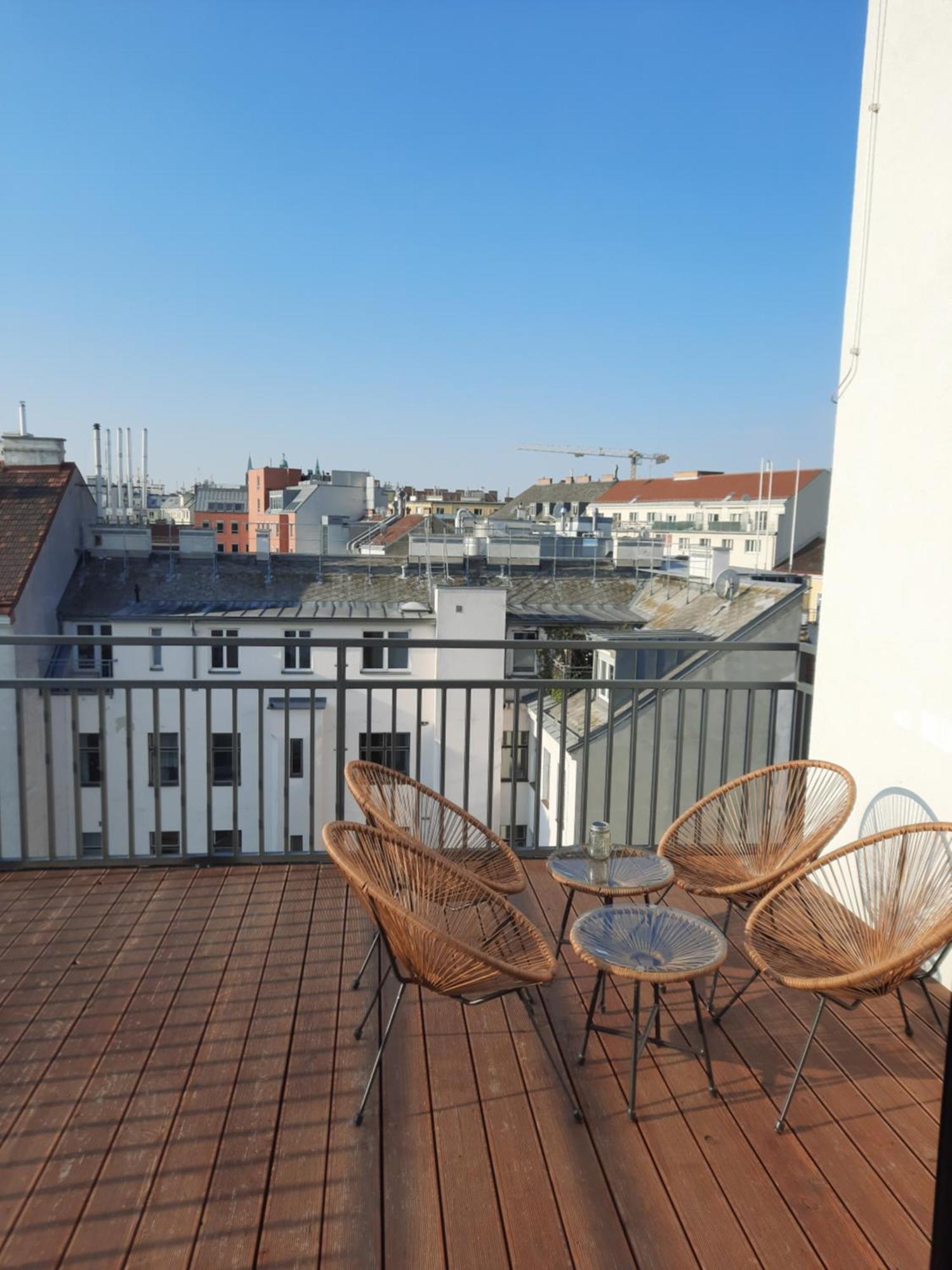 Skysuite Holiday Home Вена Экстерьер фото
